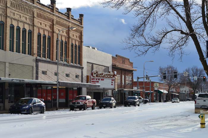 Parking limit suspended on Fridays in La Grande for holidays La